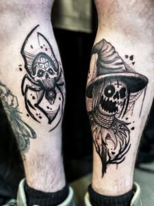 tatoueur saint etienne tattoo araignée epouvantail
