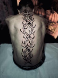 tatoueur saint etienne tattoo ronces